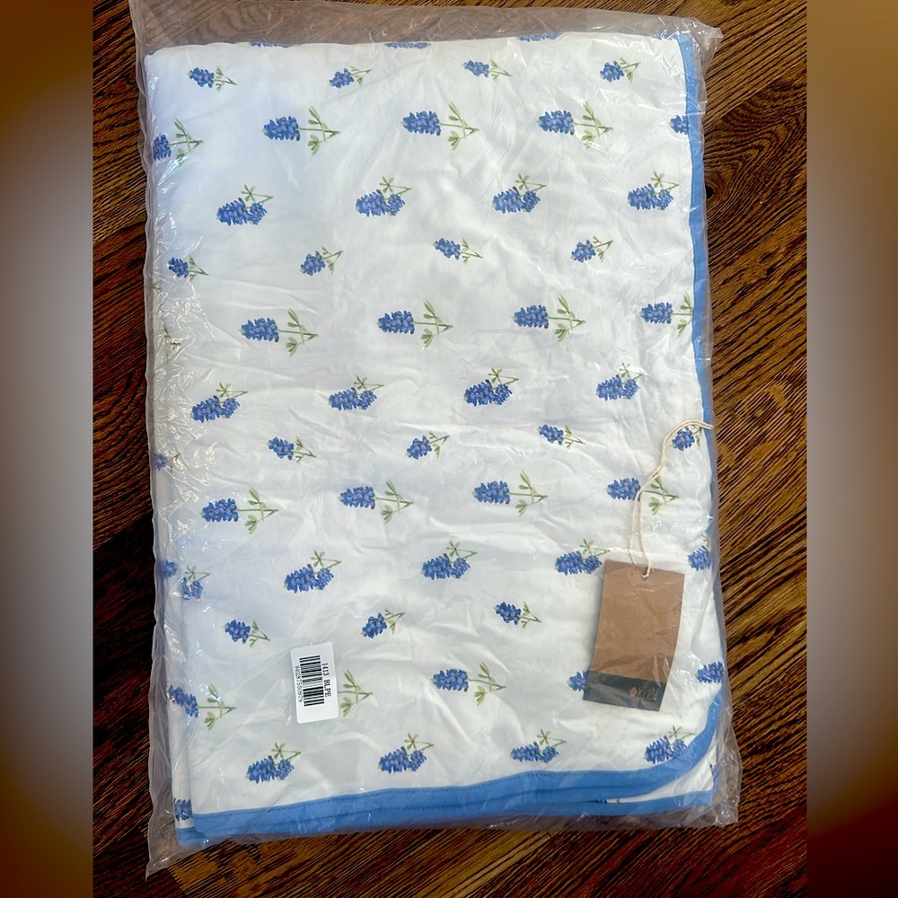 NIB KYTE BABY PERIWINKLE BLUEBONNET TODDLER BLANKET 1.0